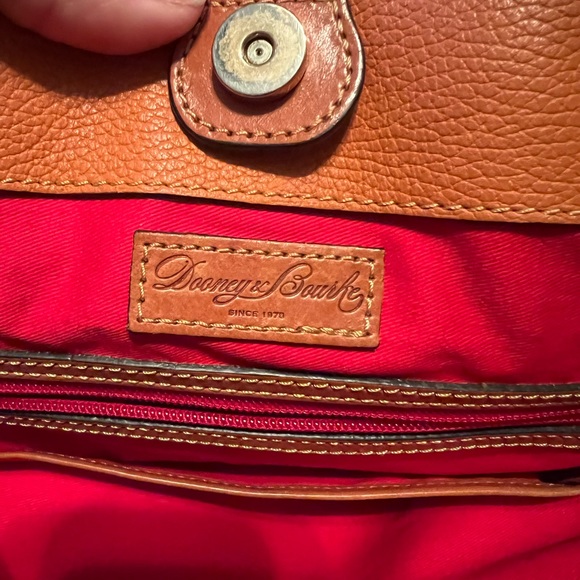 Beautiful Dooney & Bourke bag - Picture 4 of 5